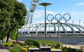 HoMa Homestay Hôtel by Olympic Stadium!