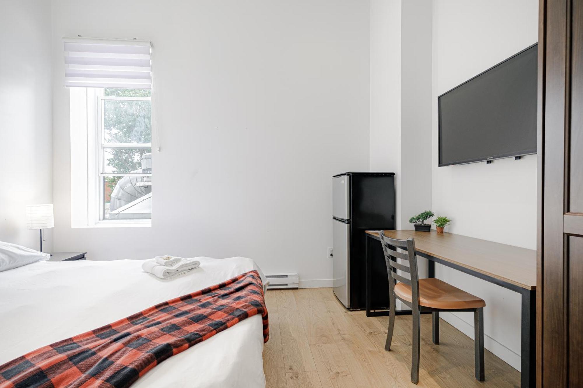 HoMa Homestay Hôtel by Olympic Stadium! Montréal Extérieur photo
